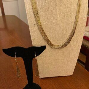 Gold Vintage Necklace & Earring Set